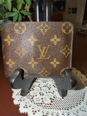 Louis Vuitton Monogram Canvas Wallet - Brown & Gold